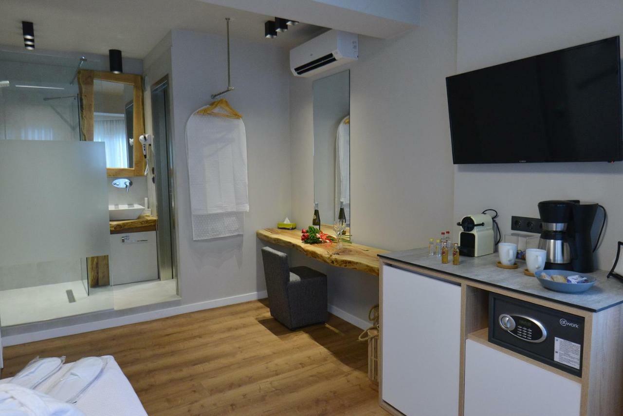 Magnifique Luxury Suites Tesalonika Bagian luar foto