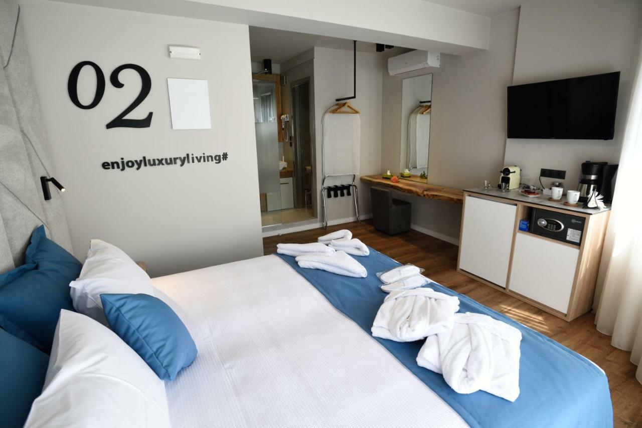 Magnifique Luxury Suites Tesalonika Bagian luar foto