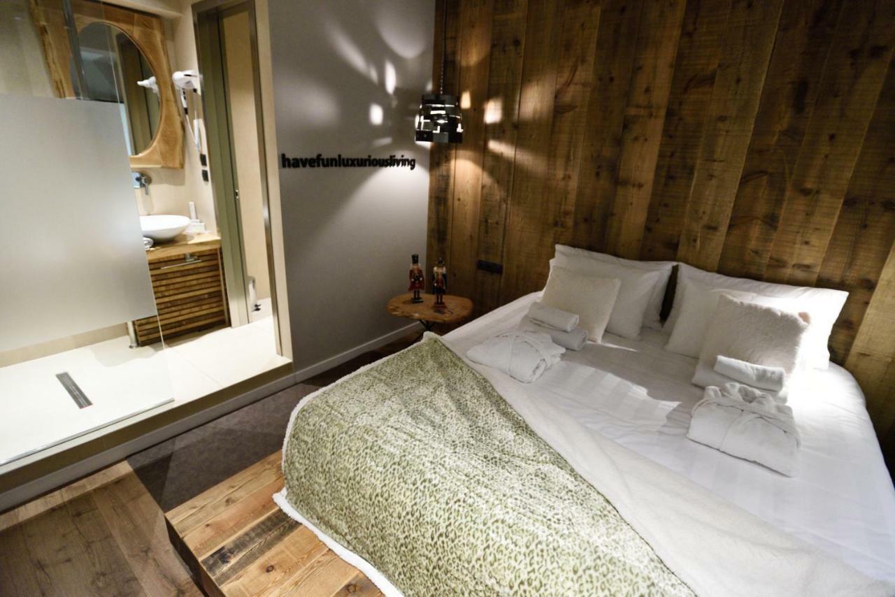 Magnifique Luxury Suites Tesalonika Bagian luar foto