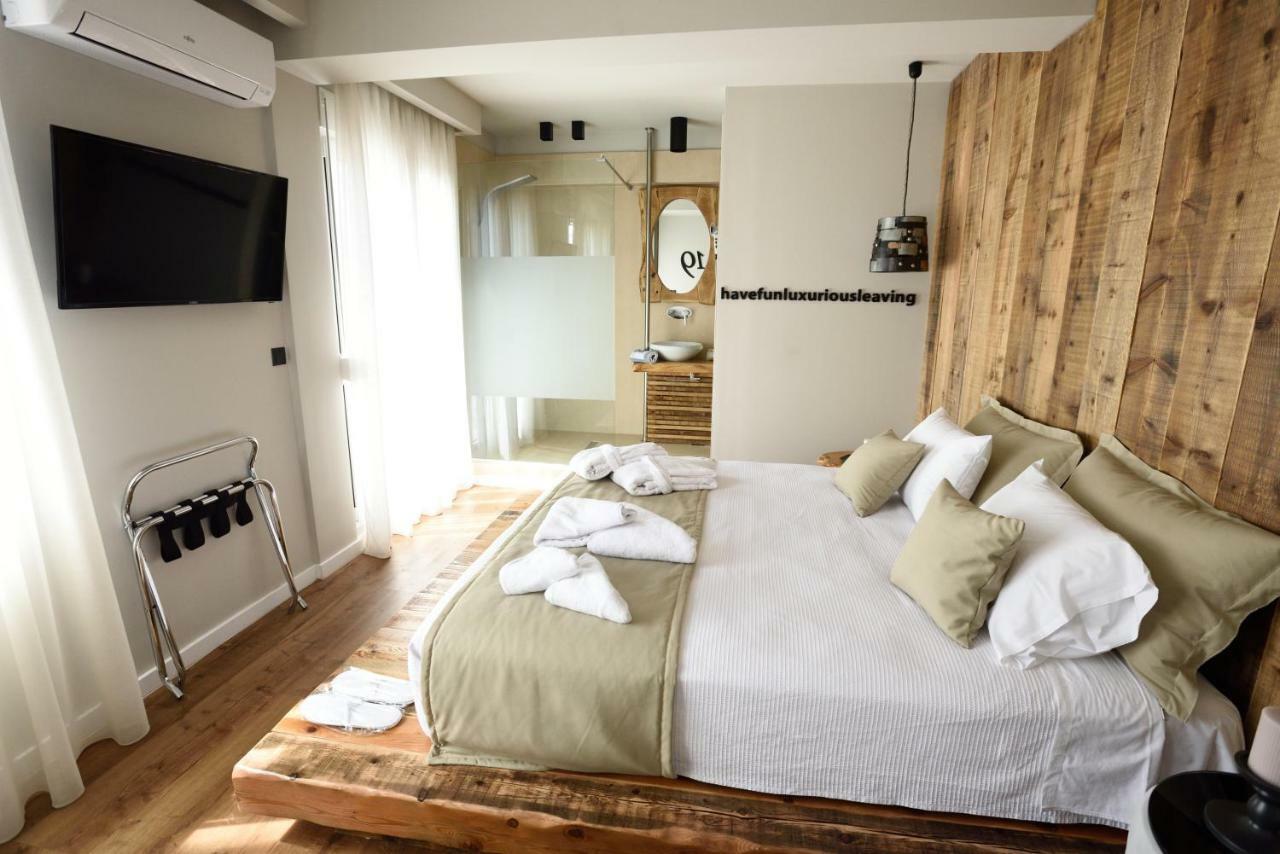 Magnifique Luxury Suites Tesalonika Bagian luar foto